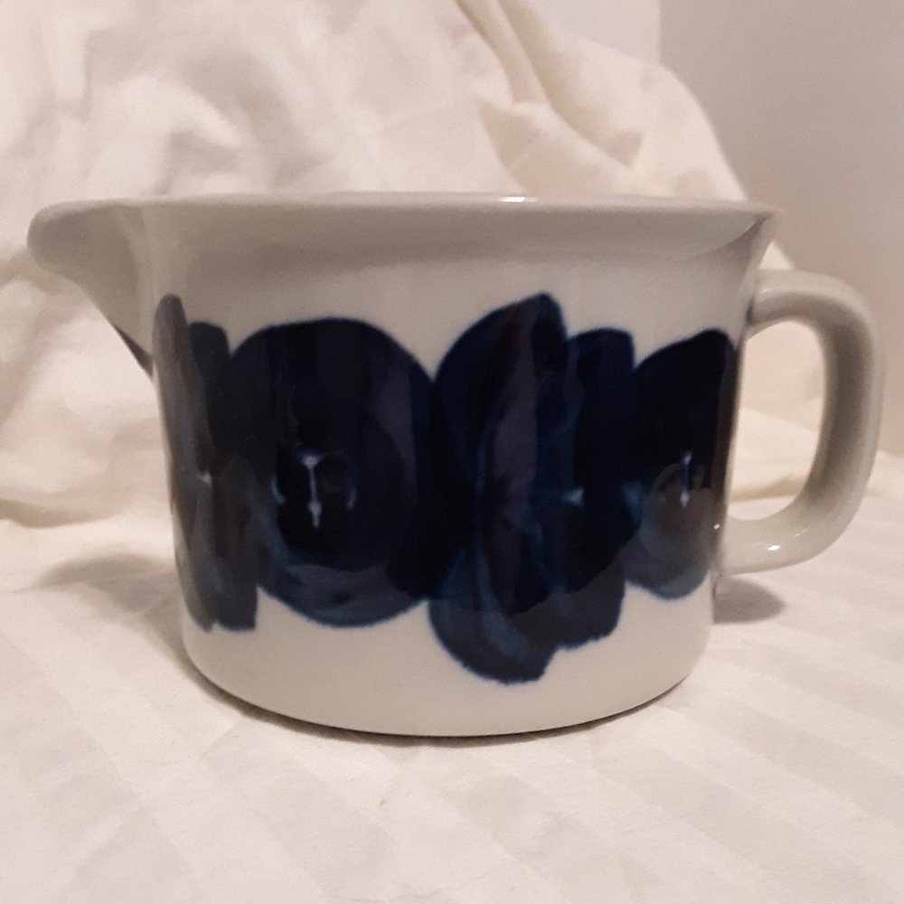 Arabia of Finland Anemone Blue Creamer